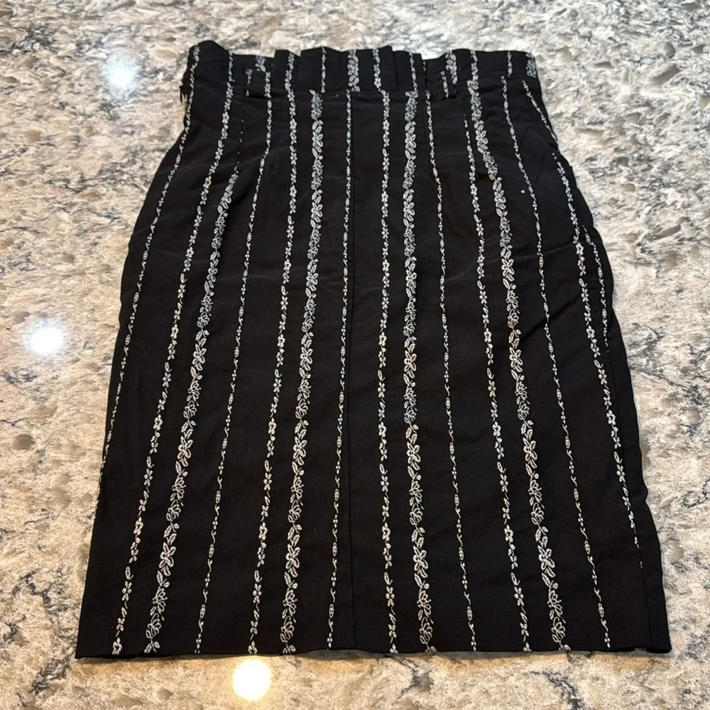 Anthropologie Eva Franco Black White Textured Stripe Pencil Skirt Size 4